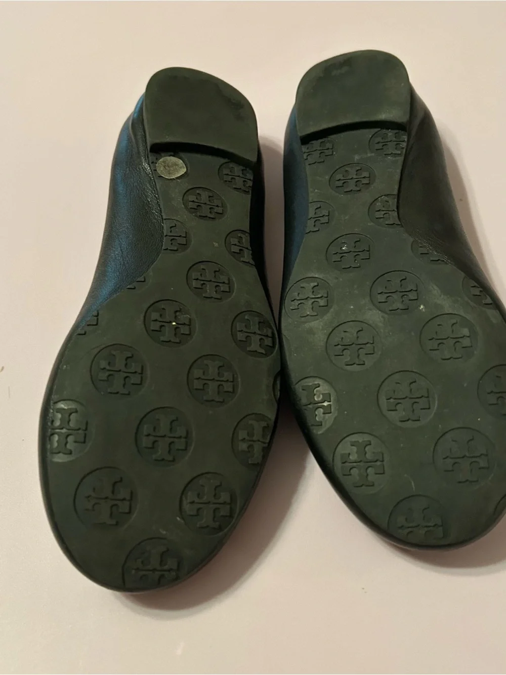 Tory Burch Black Leather Reva Flats with Gold Logo Medallion - Picture 4 of 10